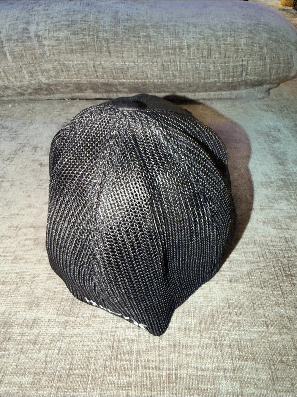 Hurley Flexfit Trucker Hat Black S/M Stretch Mesh Baseball Cap Surf Skate